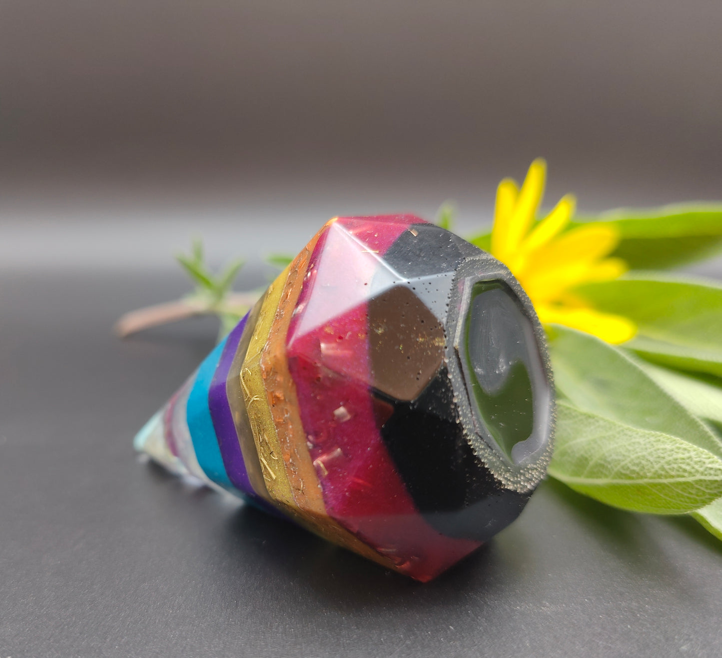 Bunte 8-seitige Mini-Pyramide