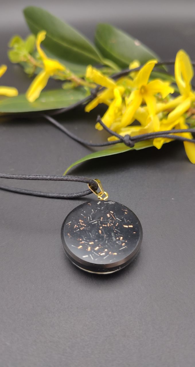 Orgon-Amulett mit Baum-des-Lebens-Cabochon