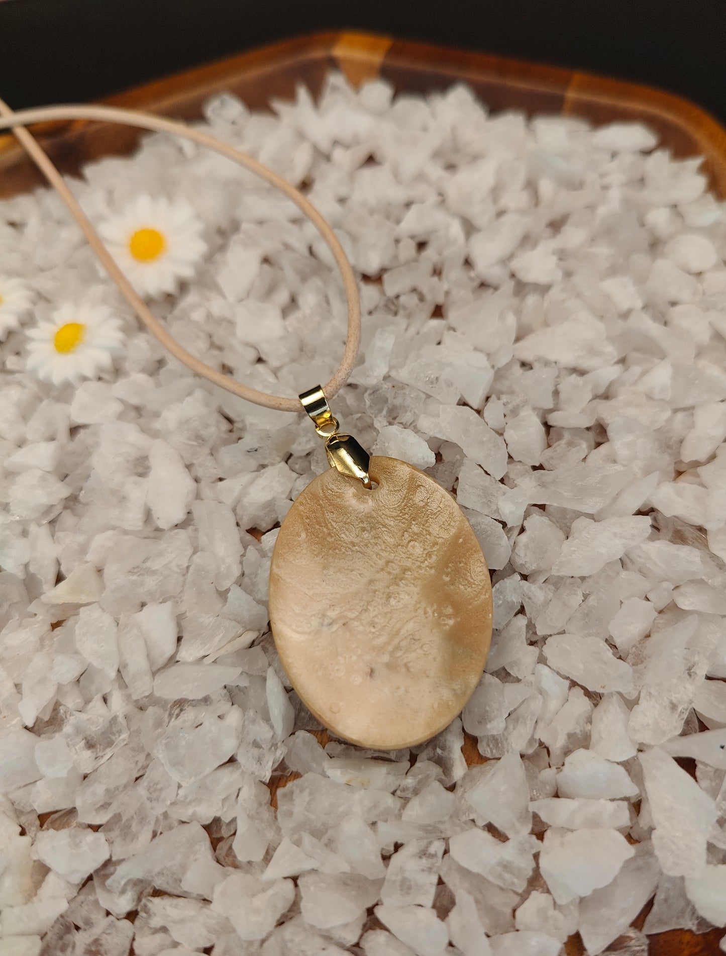 Ovales Orgon-Amulett mit Sonnenstein