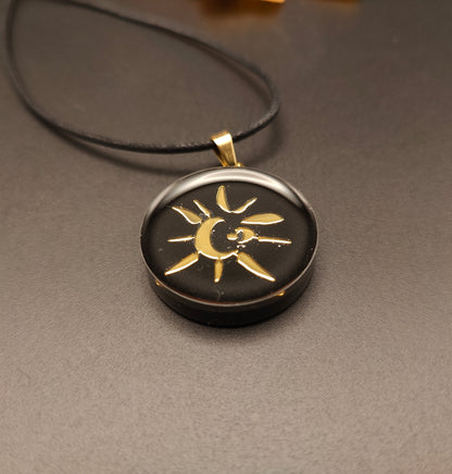 Orgon-Amulett mit Sonne/Mond-Symbol