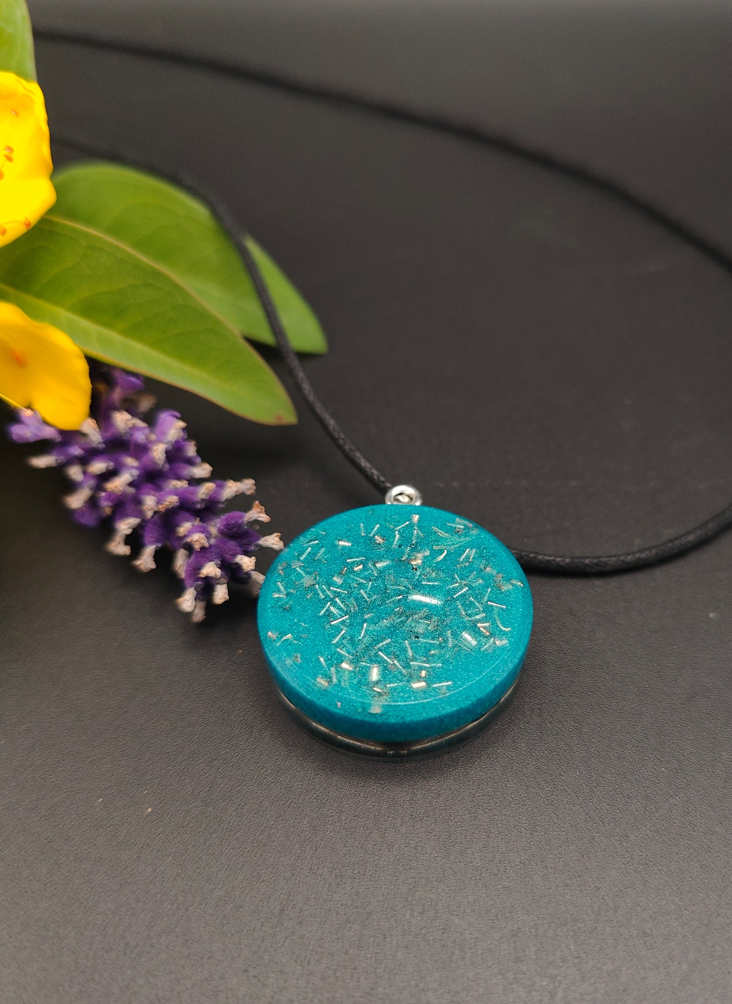 Orgon-Amulett mit Abalone-Muscheln