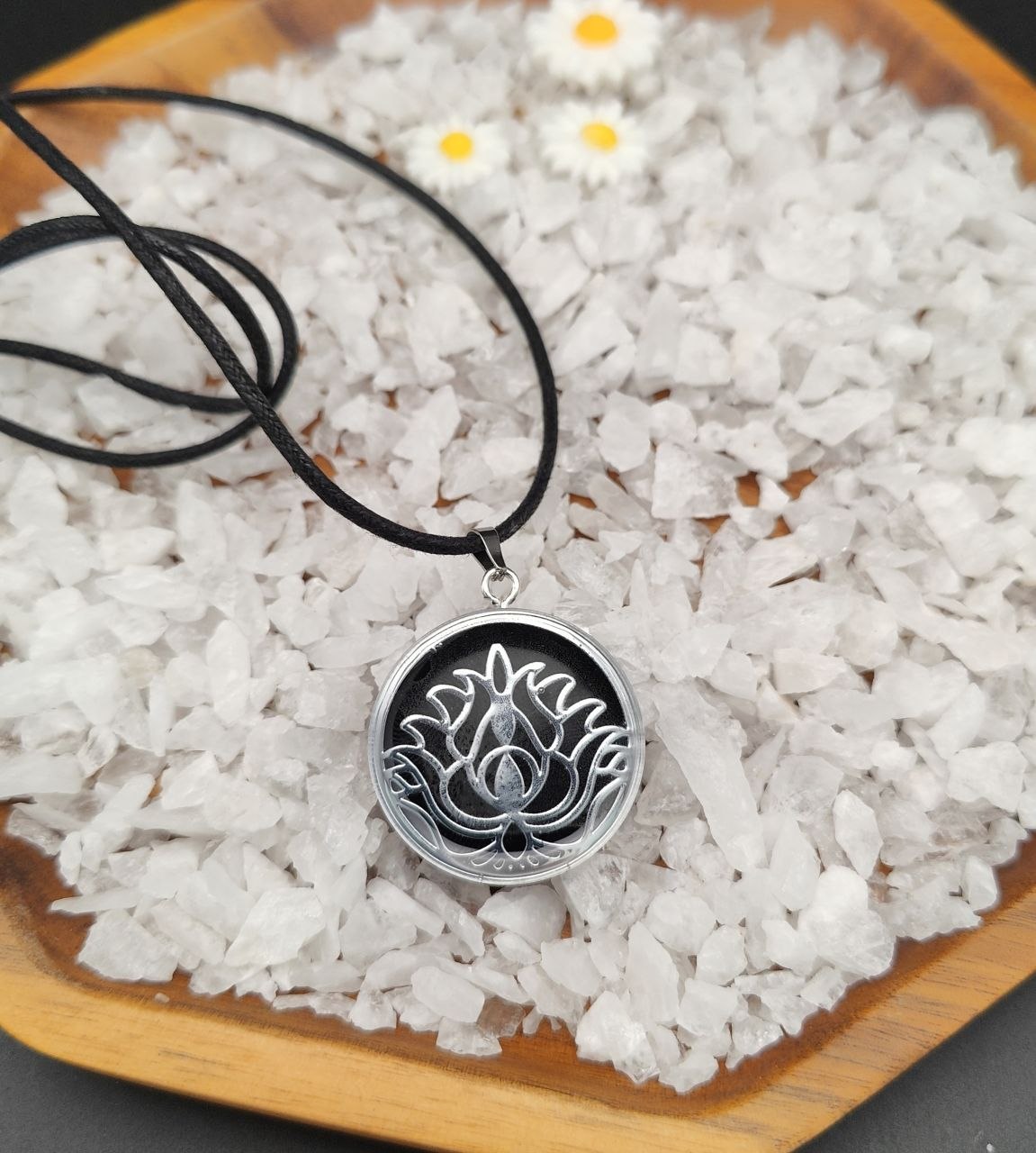 Orgon-Amulett mit Lotus Blume
