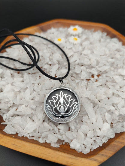 Orgon-Amulett mit Lotus Blume