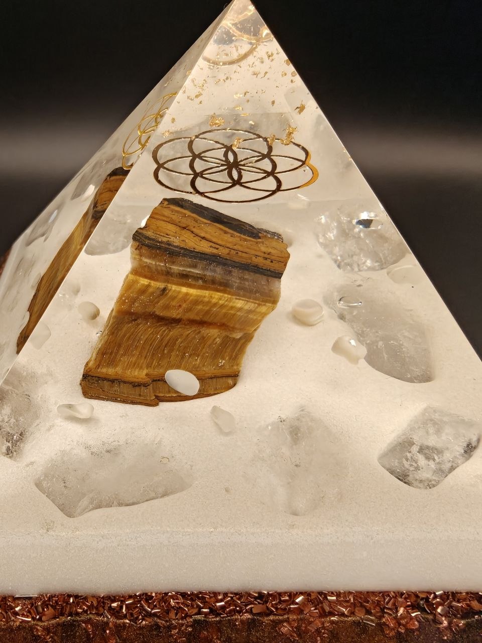 Pyramide "Kraftvolle Ruhe"