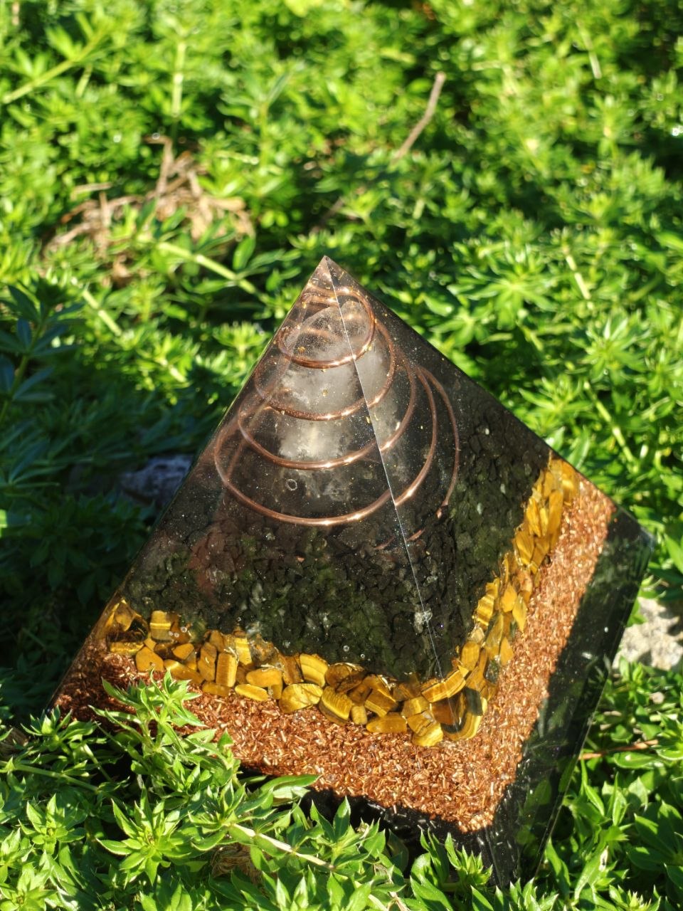 Pyramide "Elementare Kraft"
