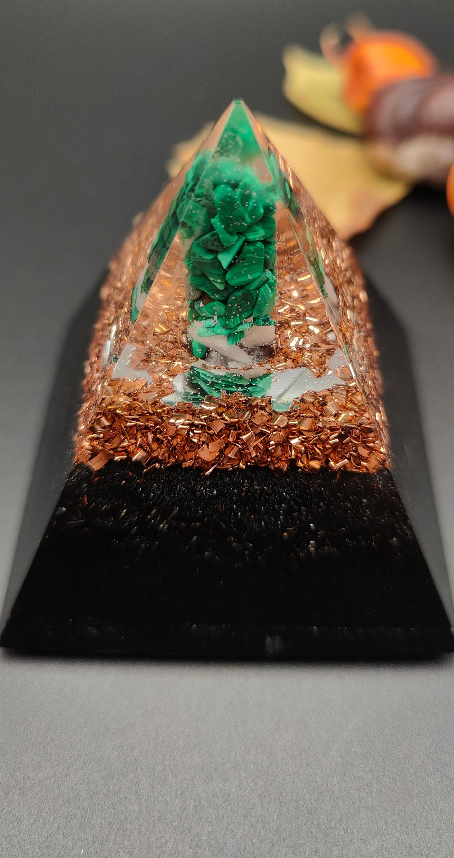 Mini-Shungit-Pyramide