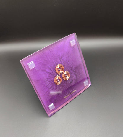 Pyramide mit Amethyst-Bäumchen