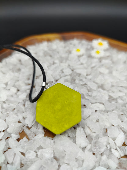 6-eckiges Orgon-Amulett mit schwarzem Turmalin