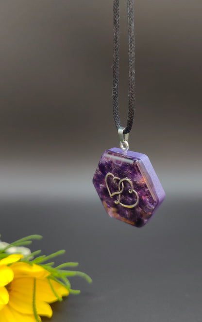 6-eckiges Orgon-Amulett mit Amethyst