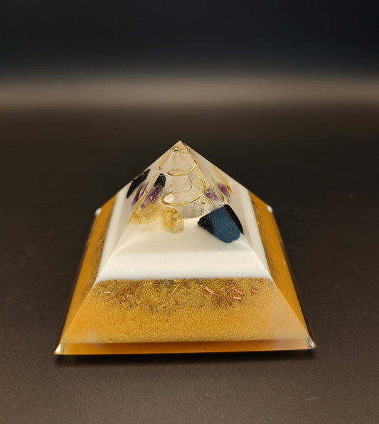 Pyramide "Lichtvolle Reinigung"
