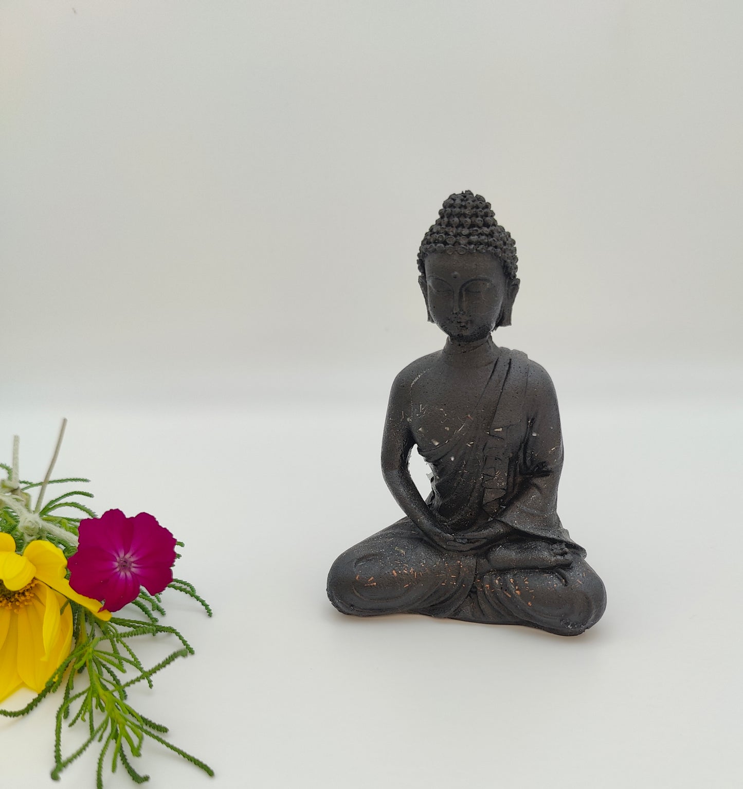 Shungit-Buddha