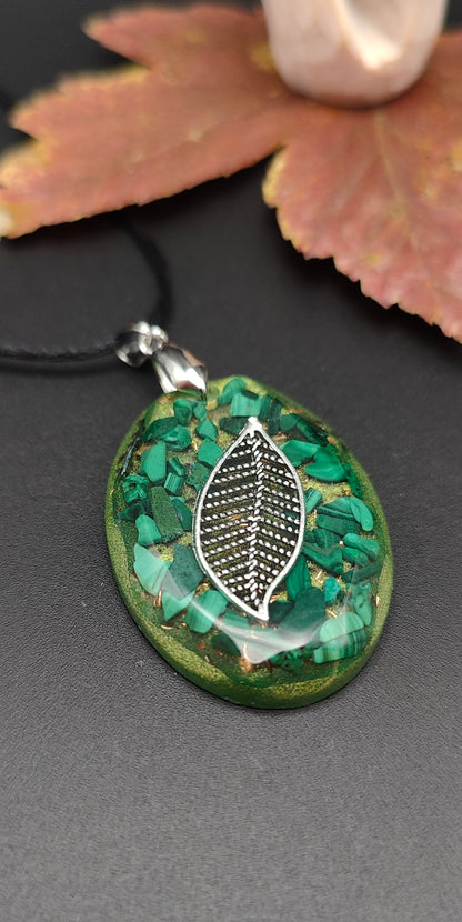 Orgon-Amulett mit Malachit