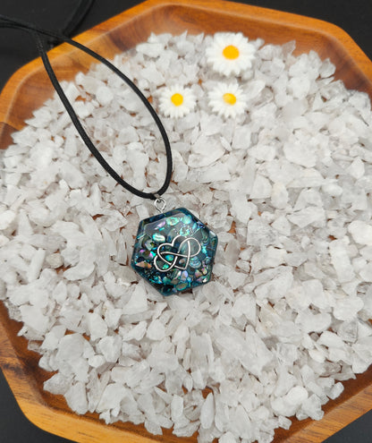 6-eckiges Orgon-Amulett mit Abalone-Muschel