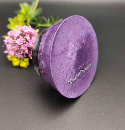 Kegelstumpf mit Herzen in Lavendel