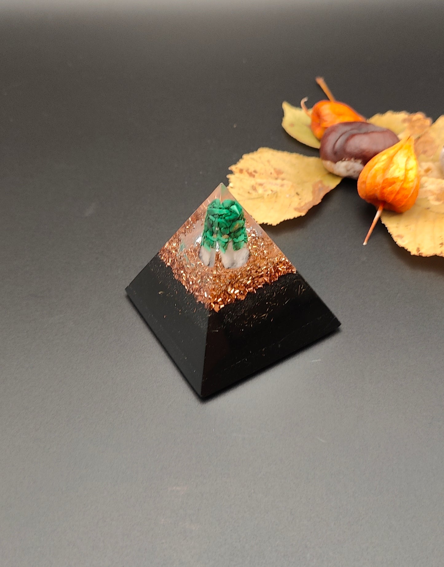 Mini-Shungit-Pyramide