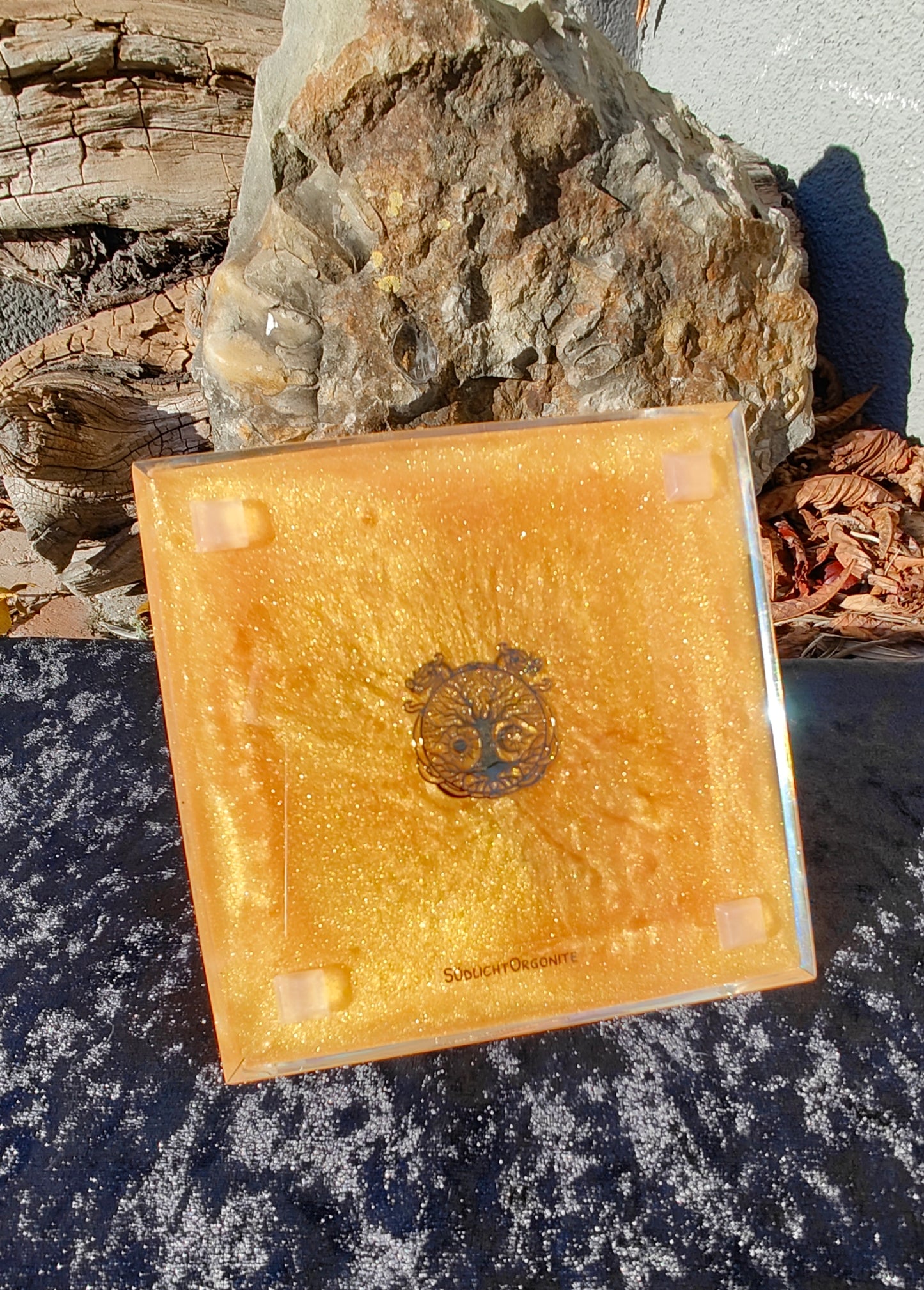 Pyramide Licht & Frieden