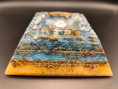 Halb-Pyramide mit Deckel "Klärung & Ausgleich"