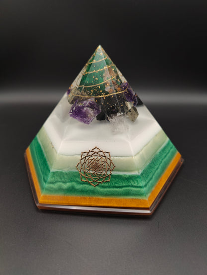 6-seitige Pyramide Malachit
