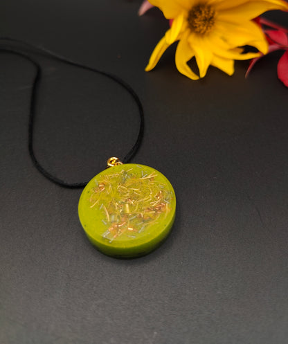 Orgon-Amulett mit goldfarbener Sonne