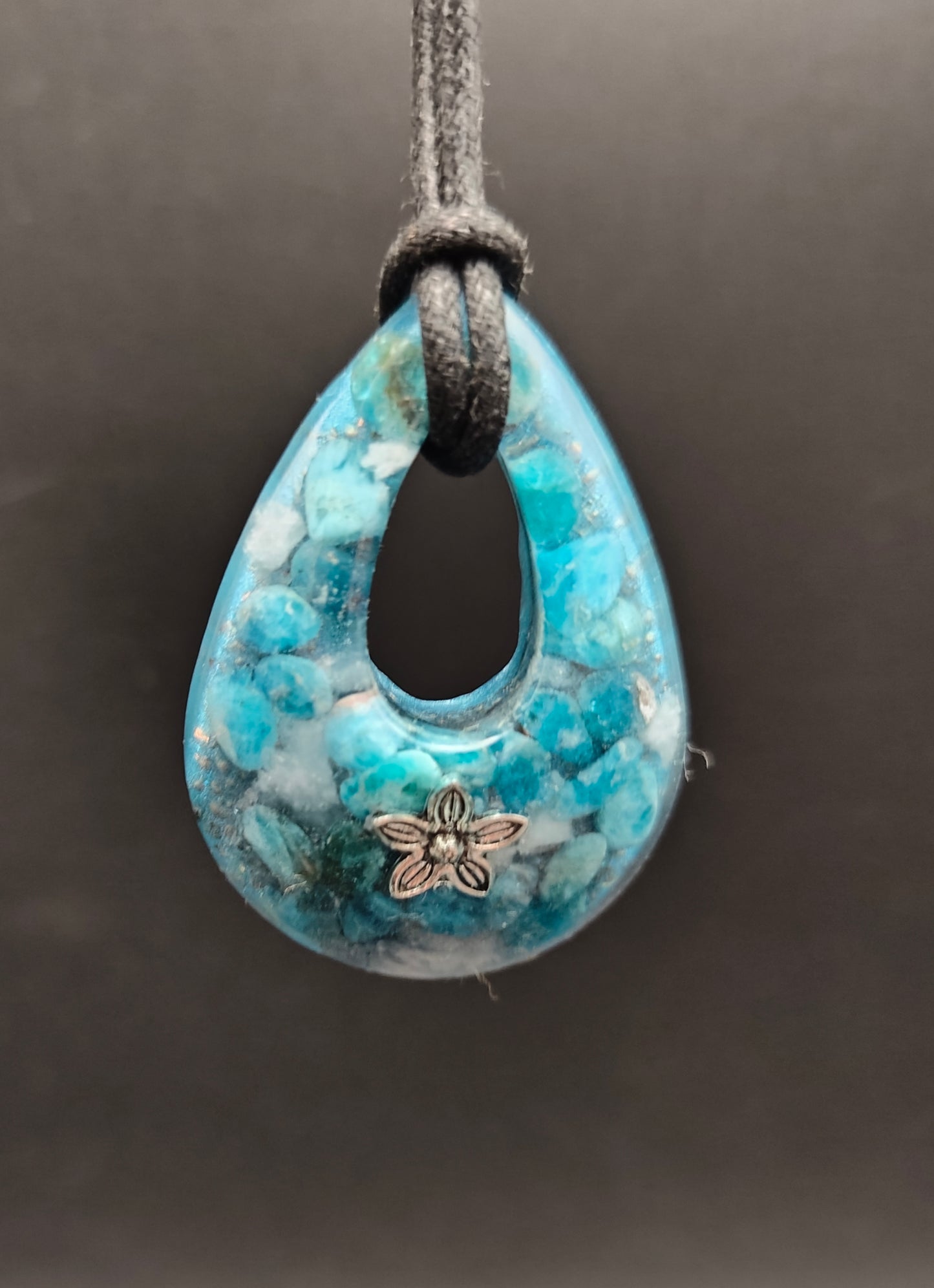 Orgon-Amulett mit Apatit