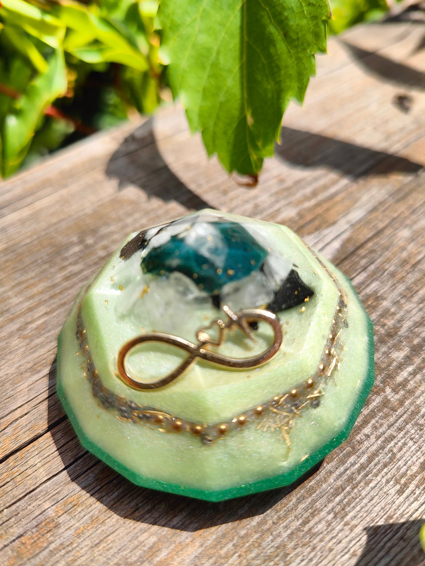 Diamant Orgonit mit Heliotrop