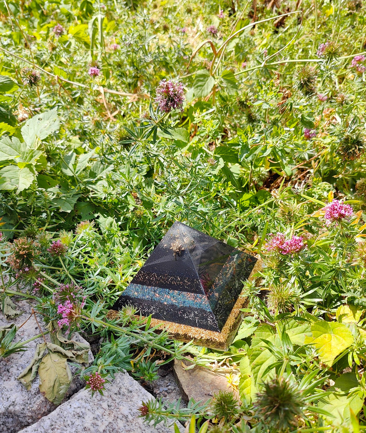 Pyramide mit Strahlenschutz