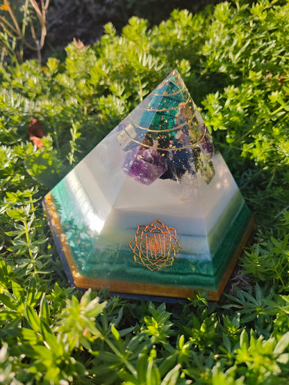 6-seitige Pyramide Malachit