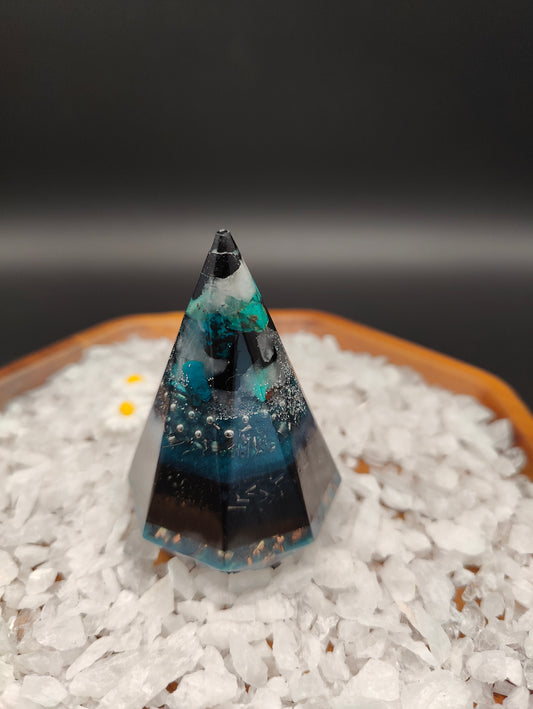 8-seitige Mini Pyramide "Herz & Erdung"